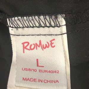 Black Cargo Pants Pockets